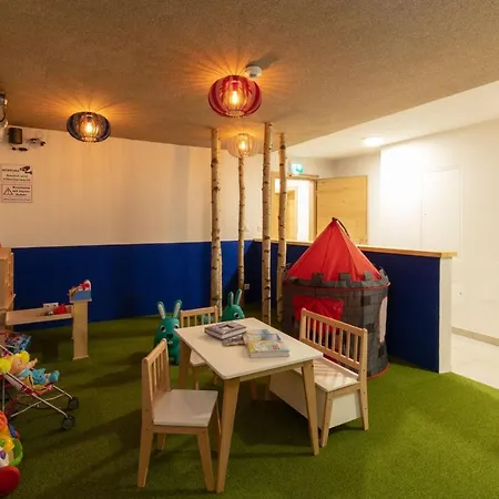 Kappl Aparthotel 3*